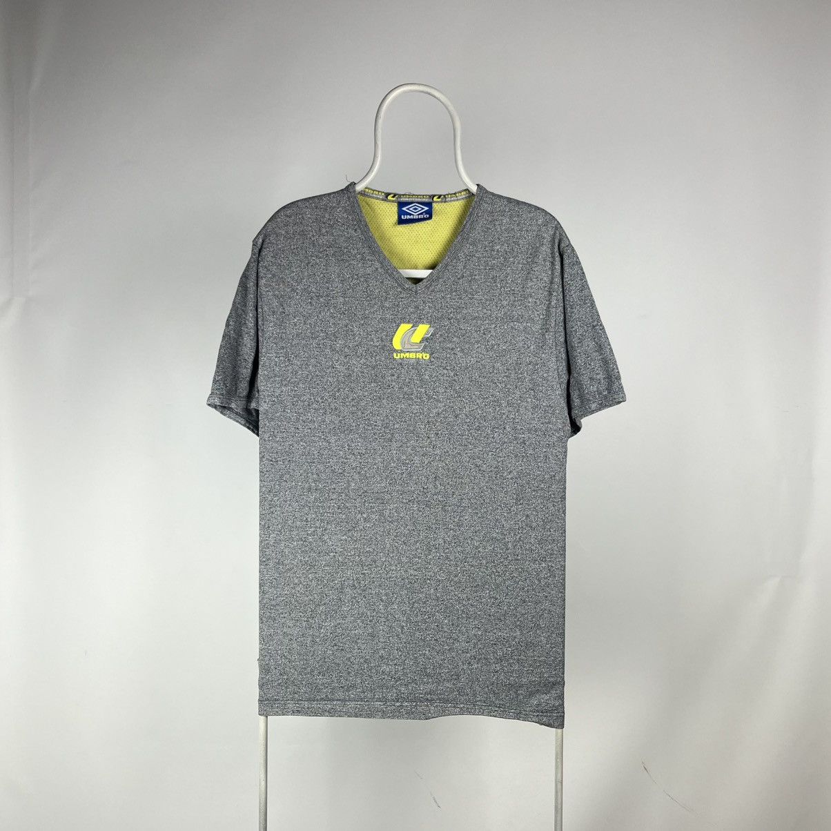Umbro Vintage Umbro conditioning tshirt box logo size Large Size US L / EU 52-54 / 3 - 1 Thumbnail