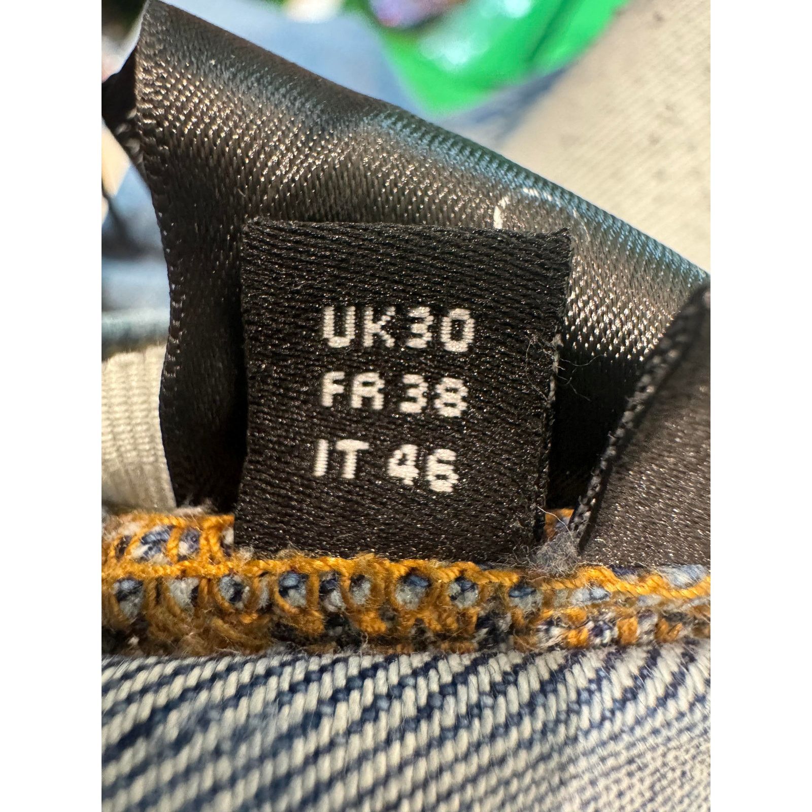 Amiri Amiri Knee Rip Light Wash Jeans Size US 30 / EU 46 - 10 Thumbnail