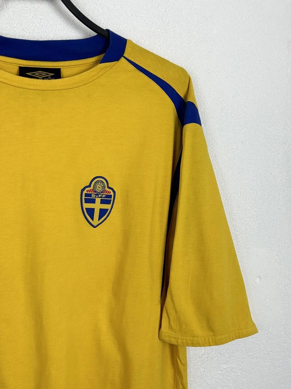 Umbro 00s Vintage Umbro x Svff Sweden Embroidered Logo T-Shirt Size US L / EU 52-54 / 3 - 2 Thumbnail