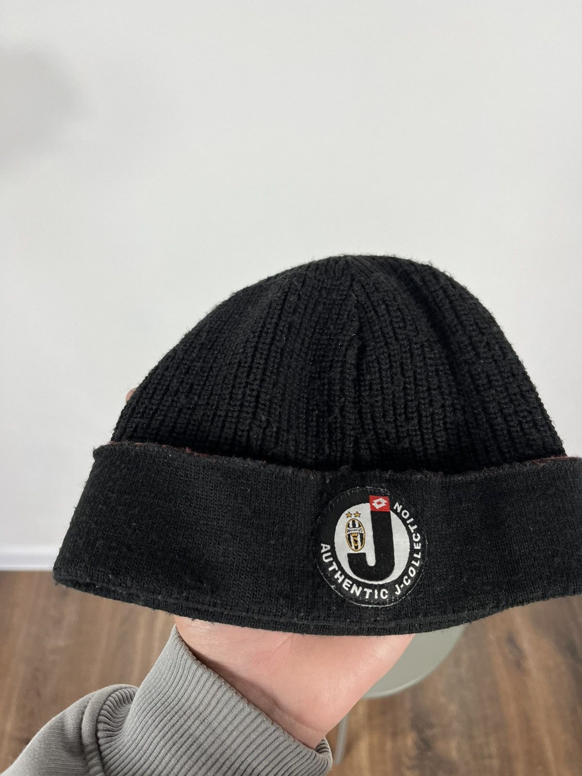 Lotto Sport × Vintage Vintage Lotto Juventus Beanie Black Knit Hat Made in Italy Size ONE SIZE - 2 Thumbnail