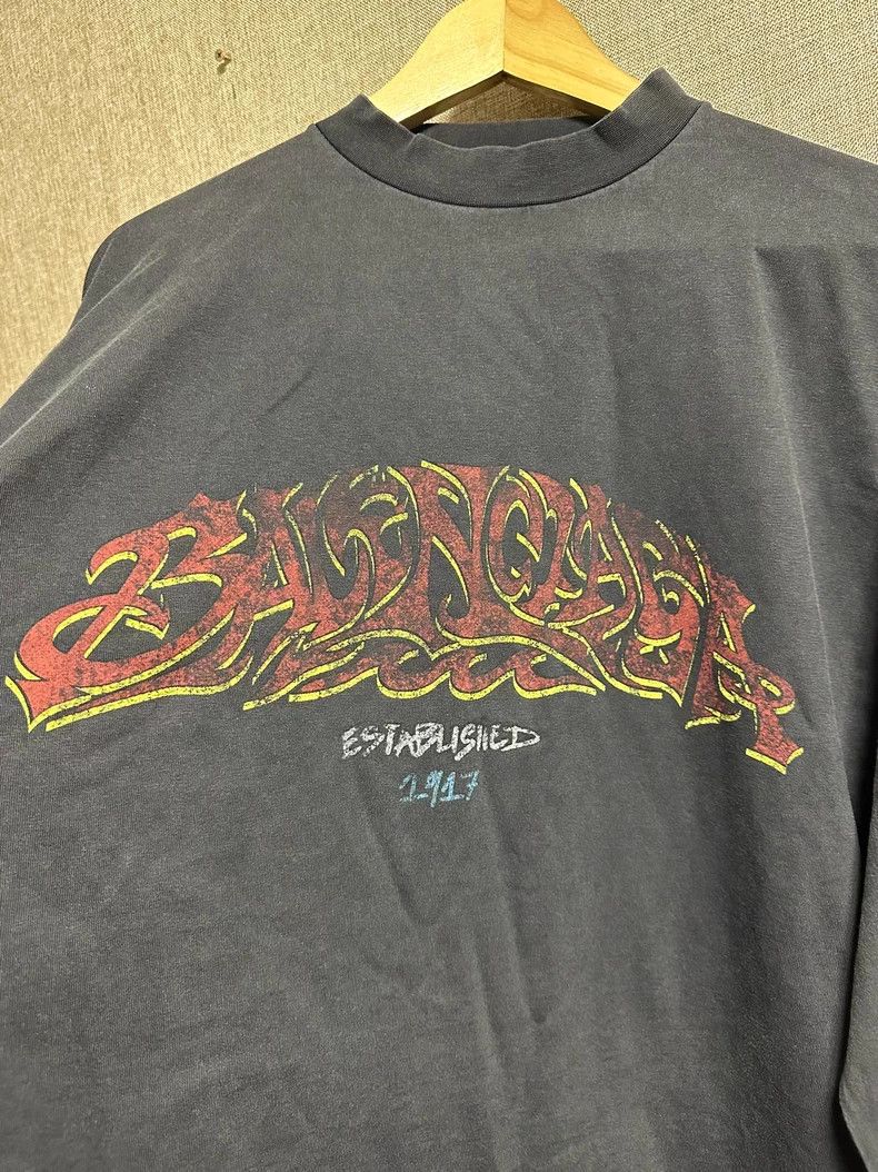 Balenciaga Balenciaga Flame Retro Distressed Long Sleeve T-Shirt Size US M / EU 48-50 / 2 - 4 Thumbnail