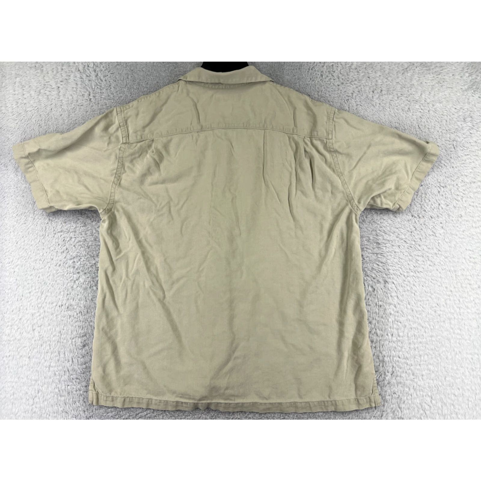 Tommy Bahama Tommy Bahama Shirt Men XL Beige Button-Up Silk Hawaiian Pocket Vacation Casual Travel 44in Chest Size US XL / EU 56 / 4 - 2 Thumbnail