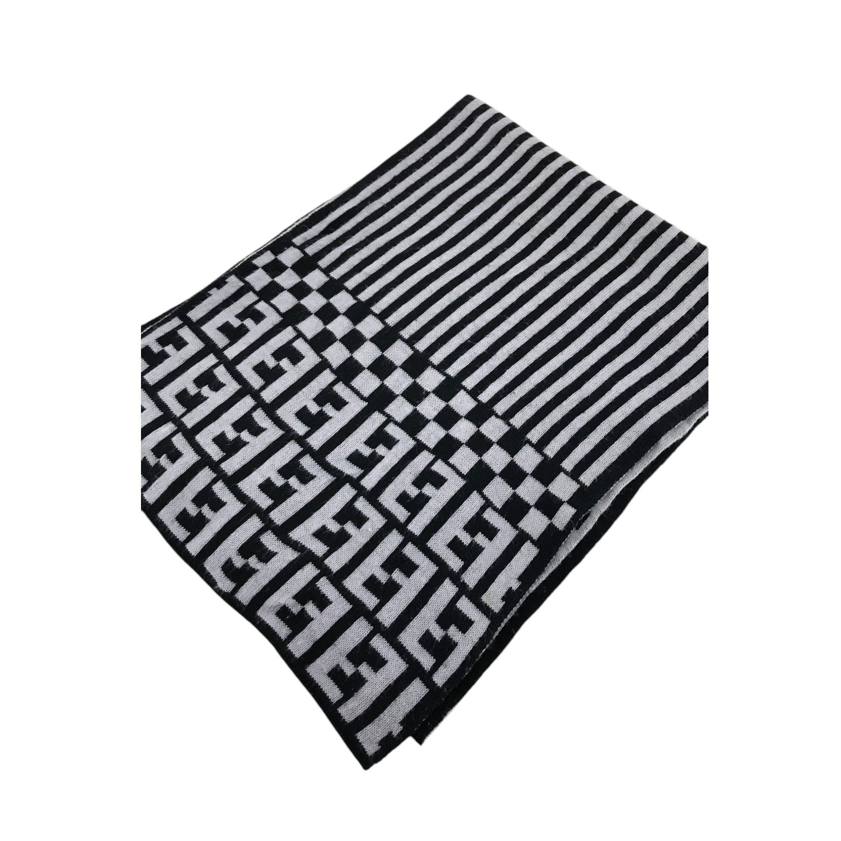 Vintage Fendi Scarf / Muffler / Neckwear Size ONE SIZE - 3 Thumbnail