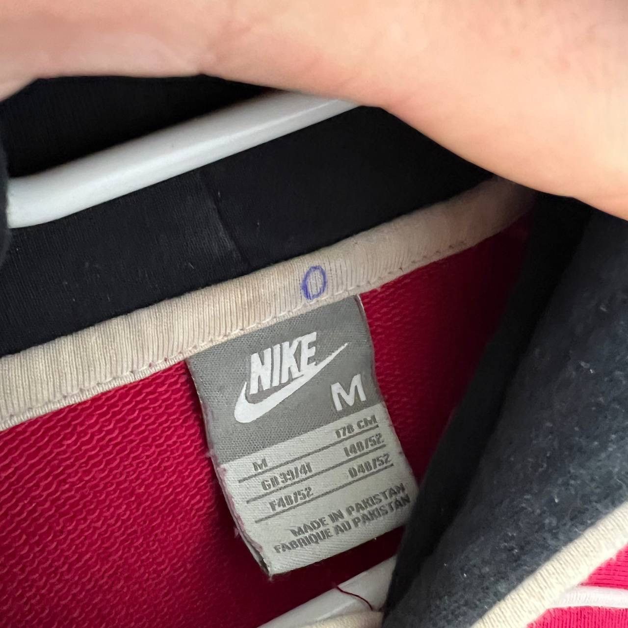 Nike Vintage Y2K Nike Mini Logo Baggy Hoodie Size US M / EU 48-50 / 2 - 3 Thumbnail