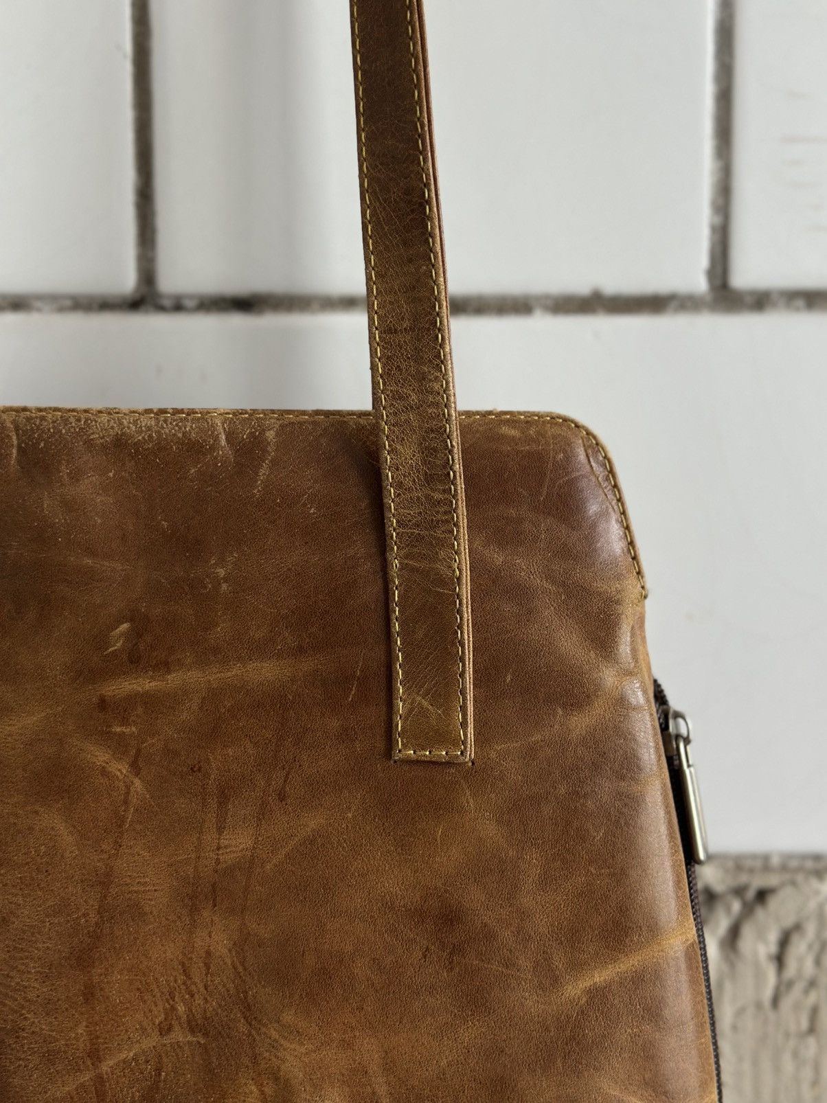 Genuine Leather Vintage Japanese Style Leather Hands Bag Y2K 00s USA Size ONE SIZE - 4 Thumbnail