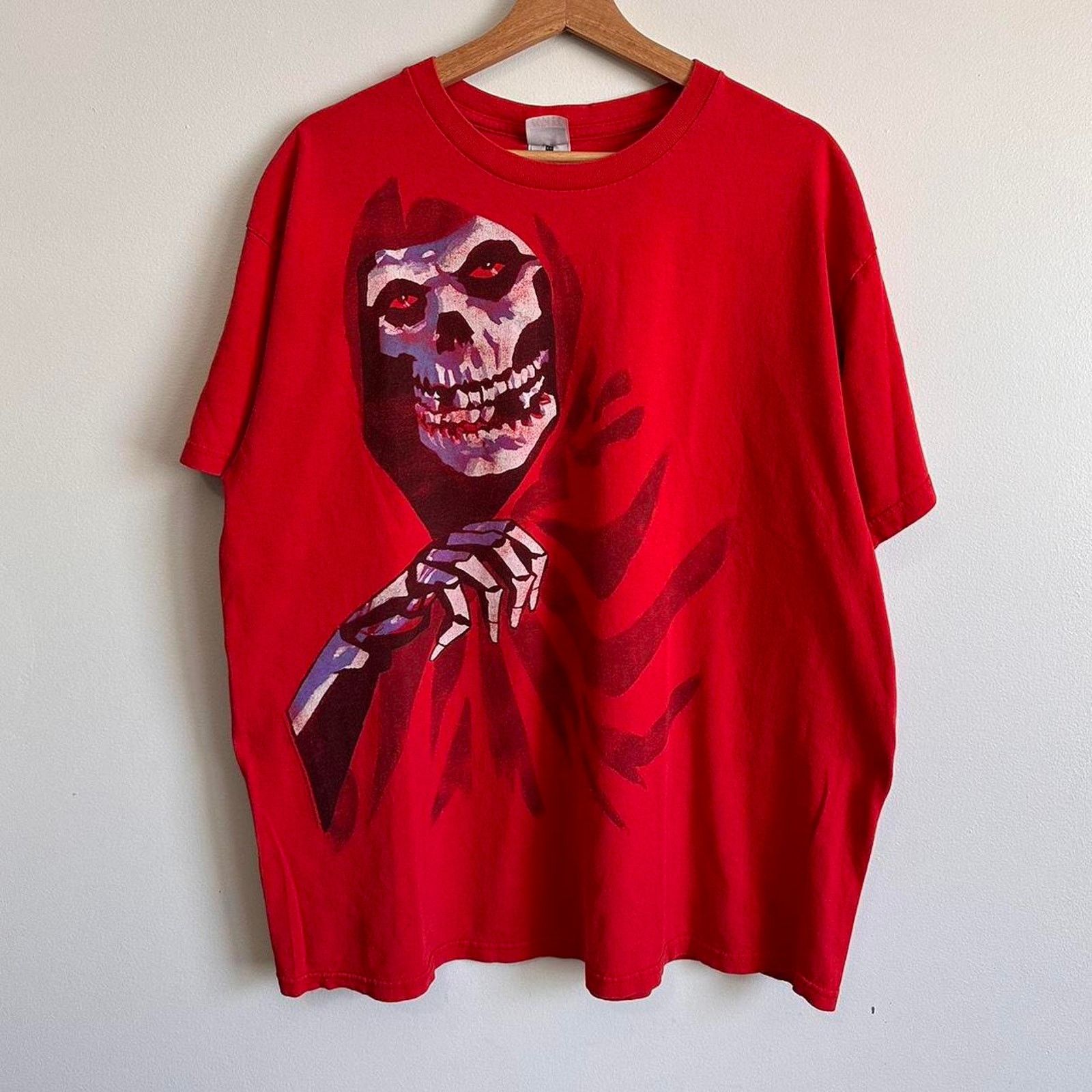 image of Band Tees x Fruit Of The Loom Vintage Y2K Misfits Shirt in Red, Men's (Size XL)