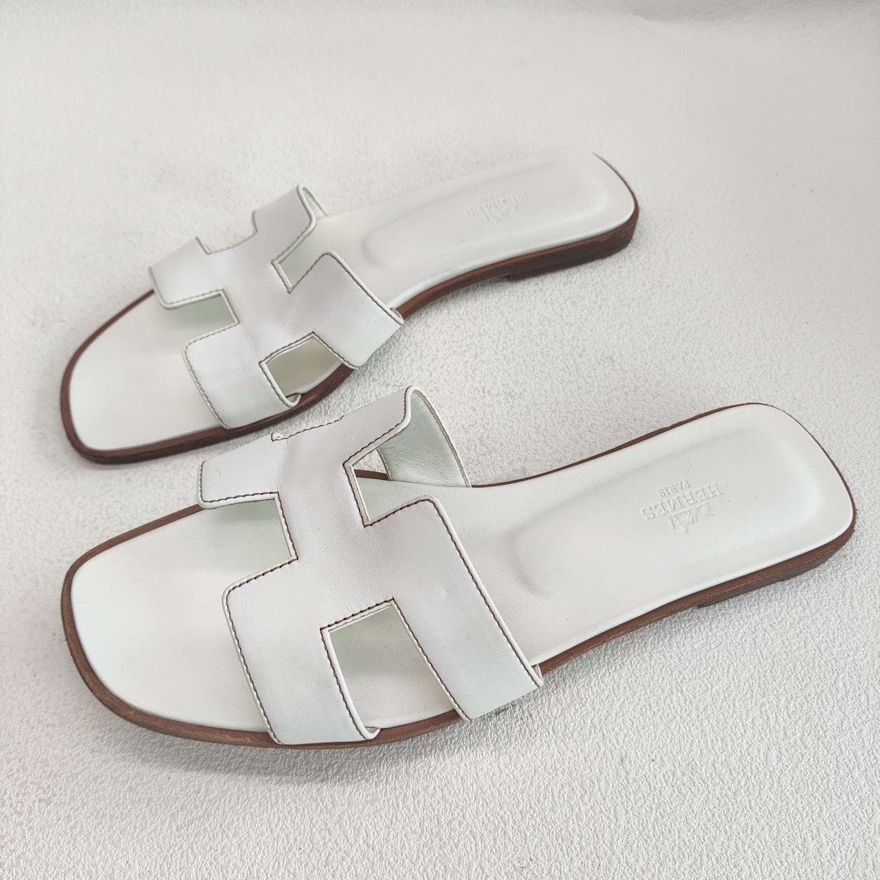 Hermes Hermes White Sandals us_8-5 Women Size US 8.5 / IT 38.5 - 1 Thumbnail