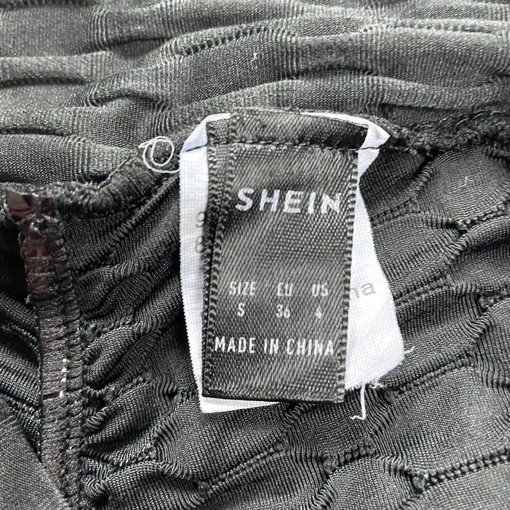 Shein VINTAGE SheIn Compression Leggings Womens S Black Textured Active Athletic Gym 26x26 Size 28" / US 6 / IT 42 - 5 Thumbnail