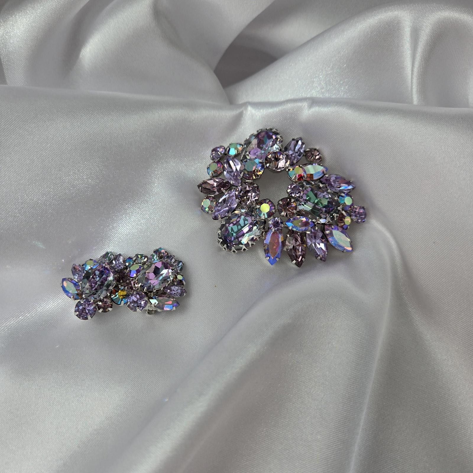 Designer Stunning Vintage Lilac Rhinestone Brooch and Earring Set Size ONE SIZE - 9 Thumbnail