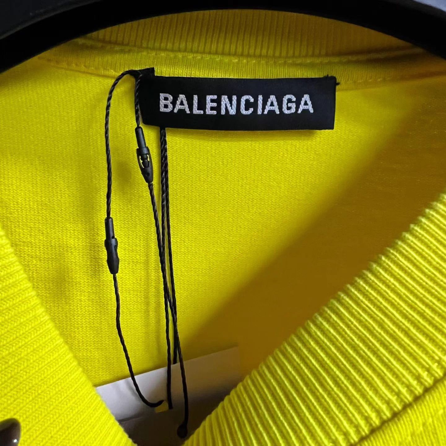 Balenciaga Balenciaga Yellow Print Crewneck Short Sleeve T-shirt XS Size US XXS / EU 40 - 5 Thumbnail