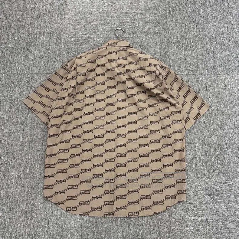 Balenciaga Balenciaga Logo Print Short Sleeve Shirt. Size US XS / EU 42 / 0 - 5 Thumbnail