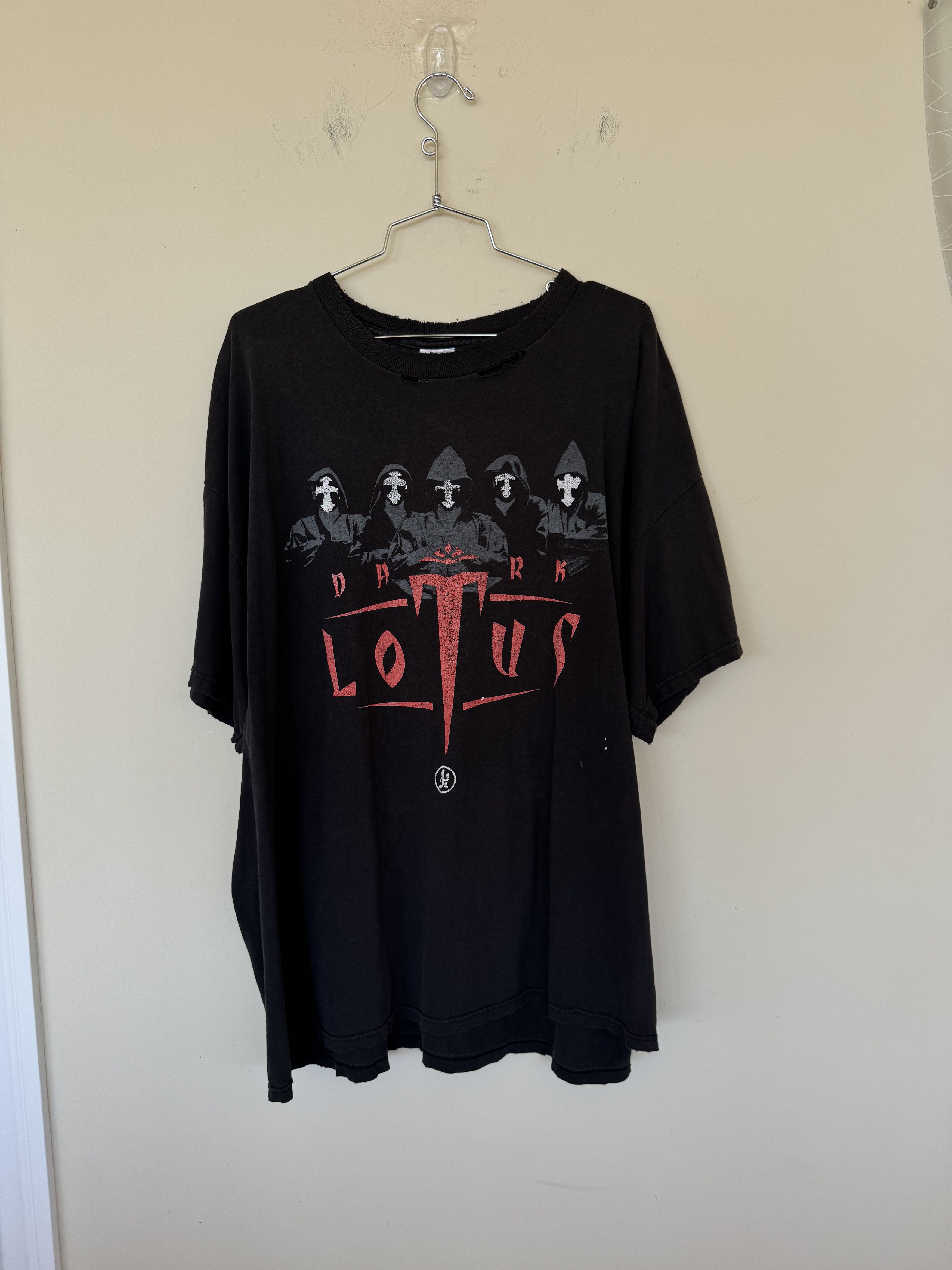 Vintage Dark Lotus Distressed Vintage Tee Size US XXL / EU 58 / 5 - 1 Thumbnail