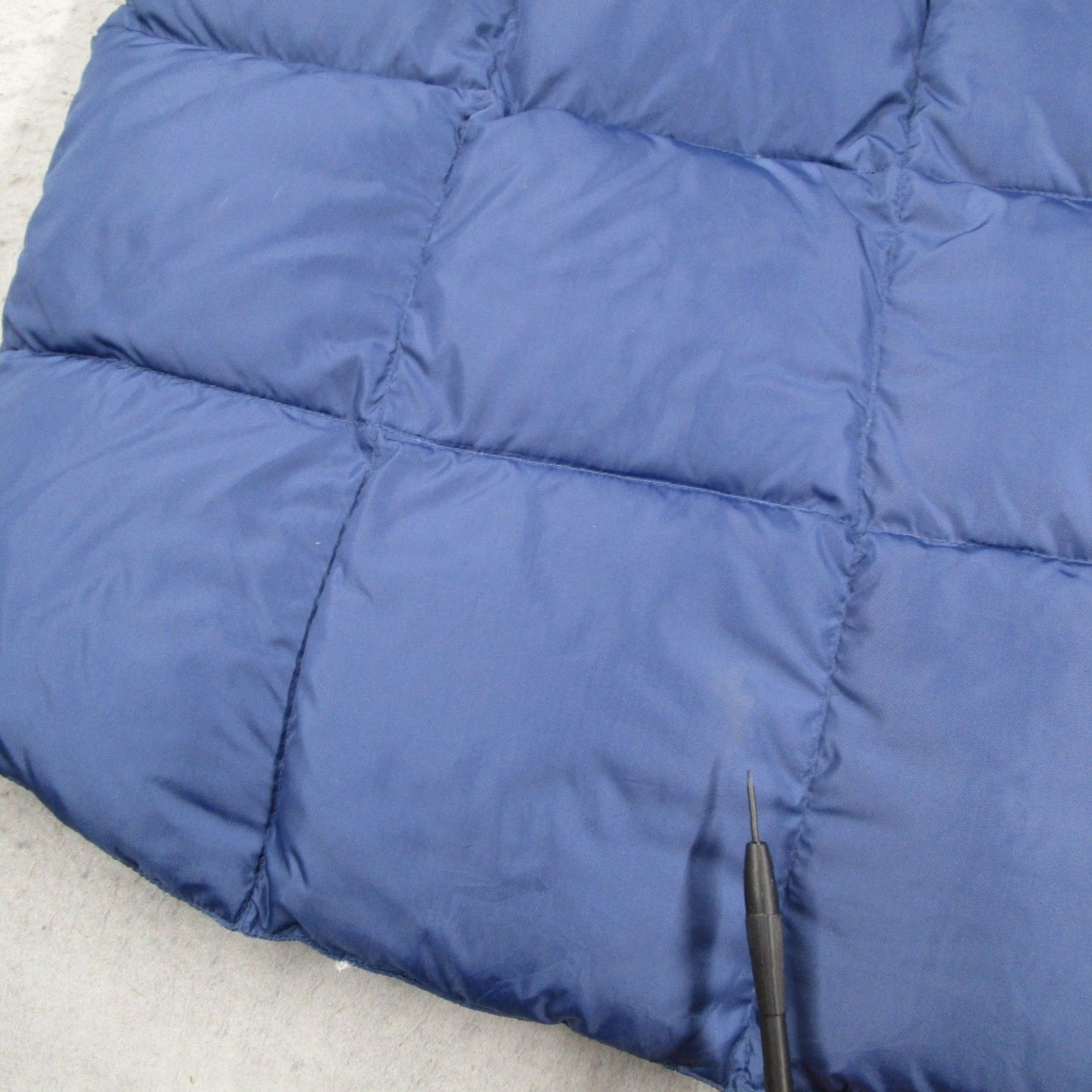 Lands' End VINTAGE Lands' End Vest Puffer Goose Down Quilted Snap Front Stand-Up Collar Blue L 44 Chest Casual Men Size US L / EU 52-54 / 3 - 5 Thumbnail