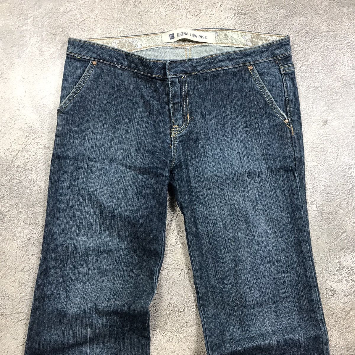 Vintage Vintage 90s Gap Baggy Distressed Flared Jeans Grunge Logo 30 Size 30" / US 8 / IT 44 - 3 Thumbnail