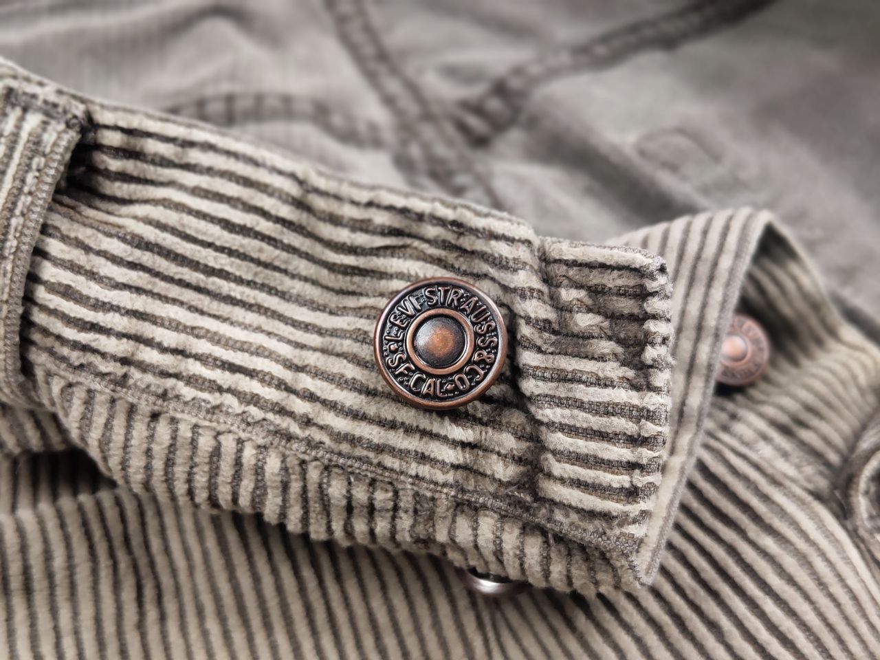 Levi's Vintage Levis 508 Dark Faded Corduroy Baggy Pants Y2K Style Size US 32 / EU 48 - 11 Thumbnail