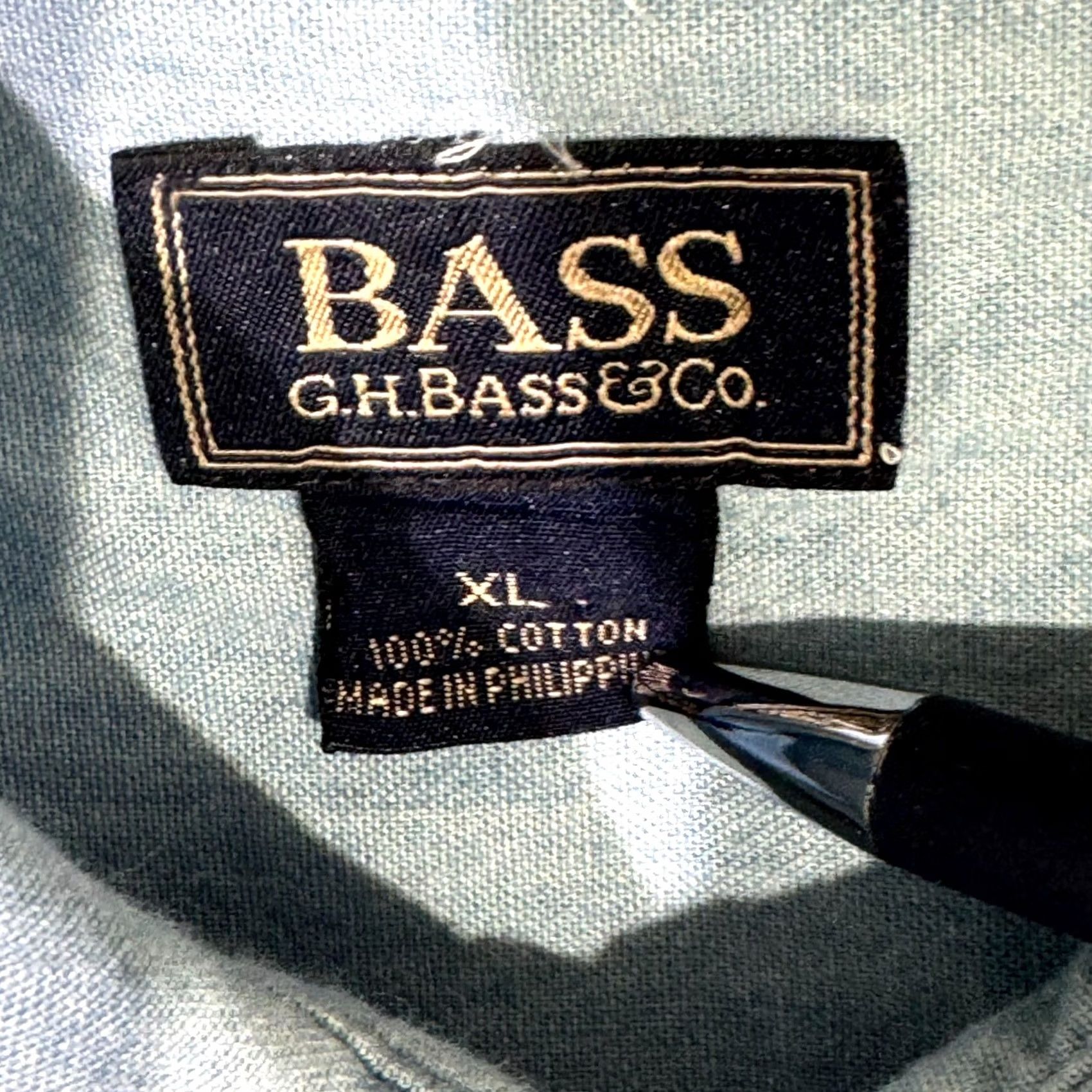 Vintage G.H. Bass & Co. Men’s Long Sleeve Button-Down Shirt XL Gray 100% Cotton Casual Button-Up Shirt XL Gray Mens Size US XL / EU 56 / 4 - 7 Thumbnail