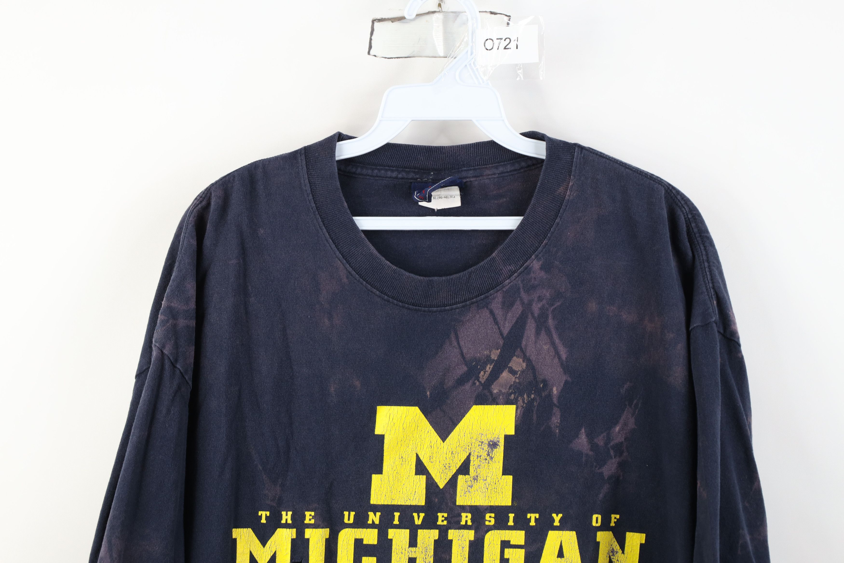 Vintage Vintage Acid Wash University of Michigan Wolverines T-Shirt Size US XL / EU 56 / 4 - 2 Thumbnail