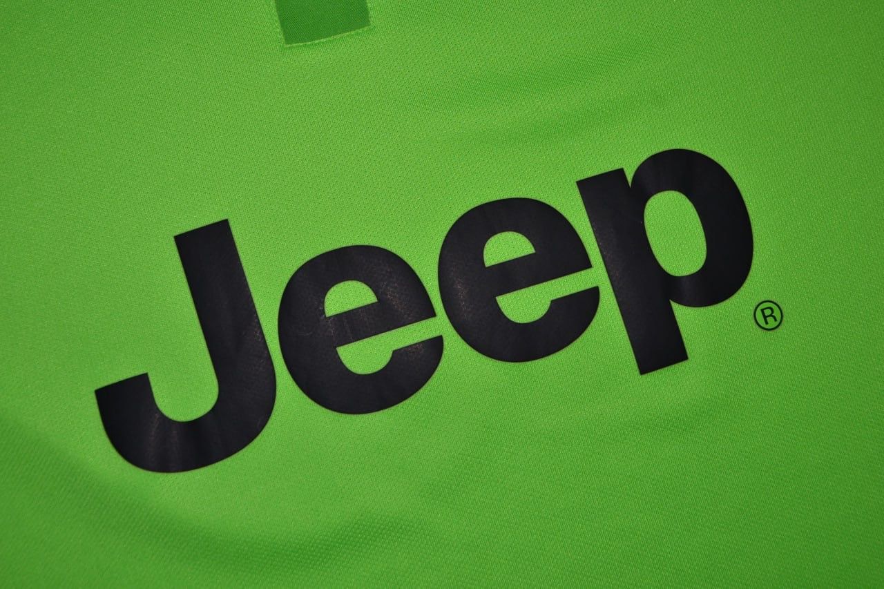 Other Nike Juventus Jersey 2014 2015 Third Shirt Football size L Size US L / EU 52-54 / 3 - 4 Thumbnail