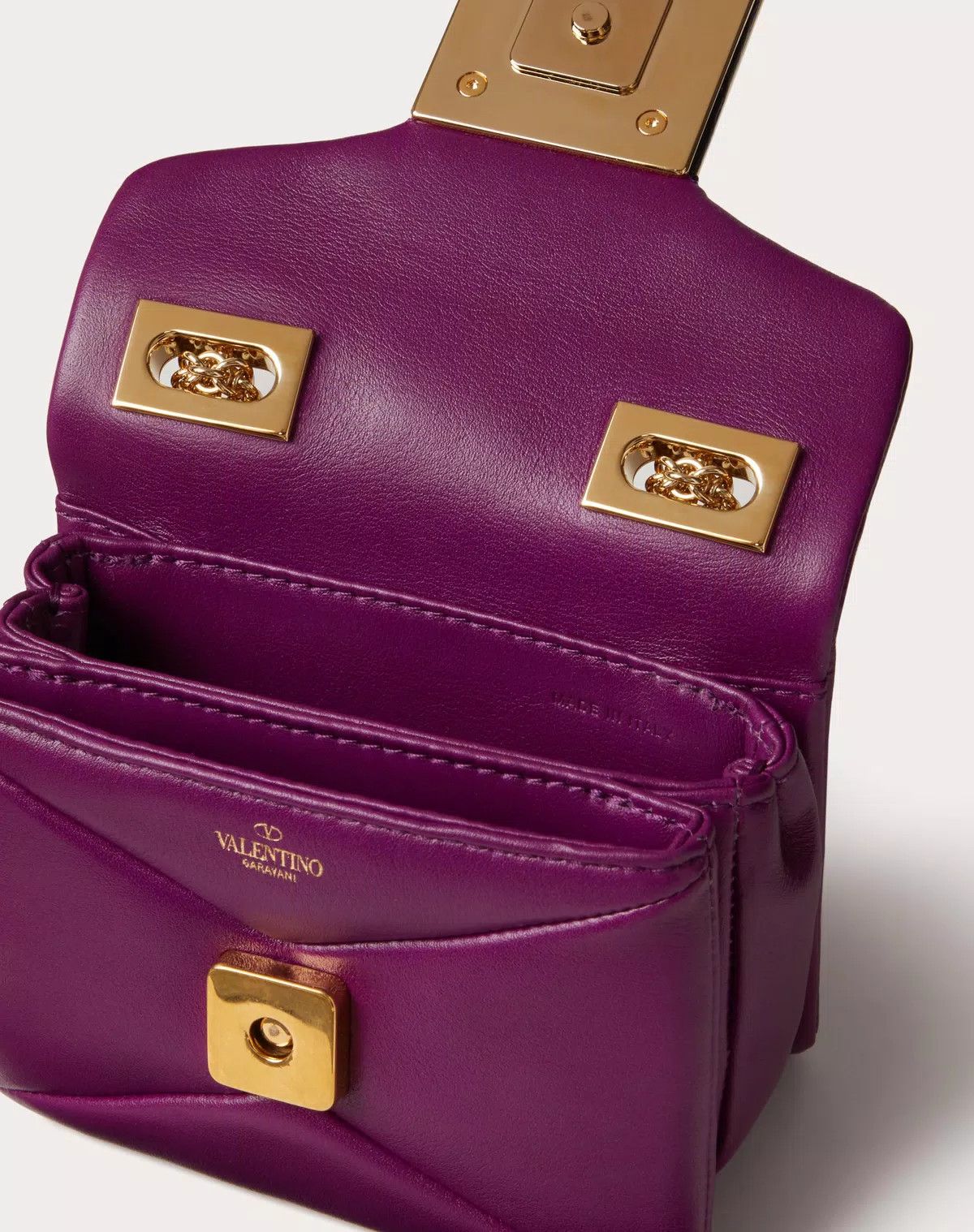 Valentino o1s1wg111125 Size:OS / Crystal Stud Handbag in Purple Size ONE SIZE - 7 Thumbnail