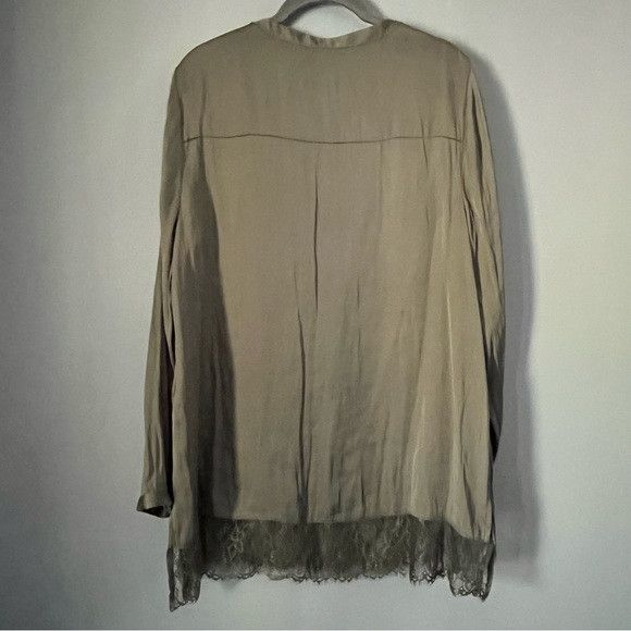 Chicos Chico's hidden half button polyester Lace Blouse Size 12 Size XL / US 12-14 / IT 48-50 - 2 Thumbnail