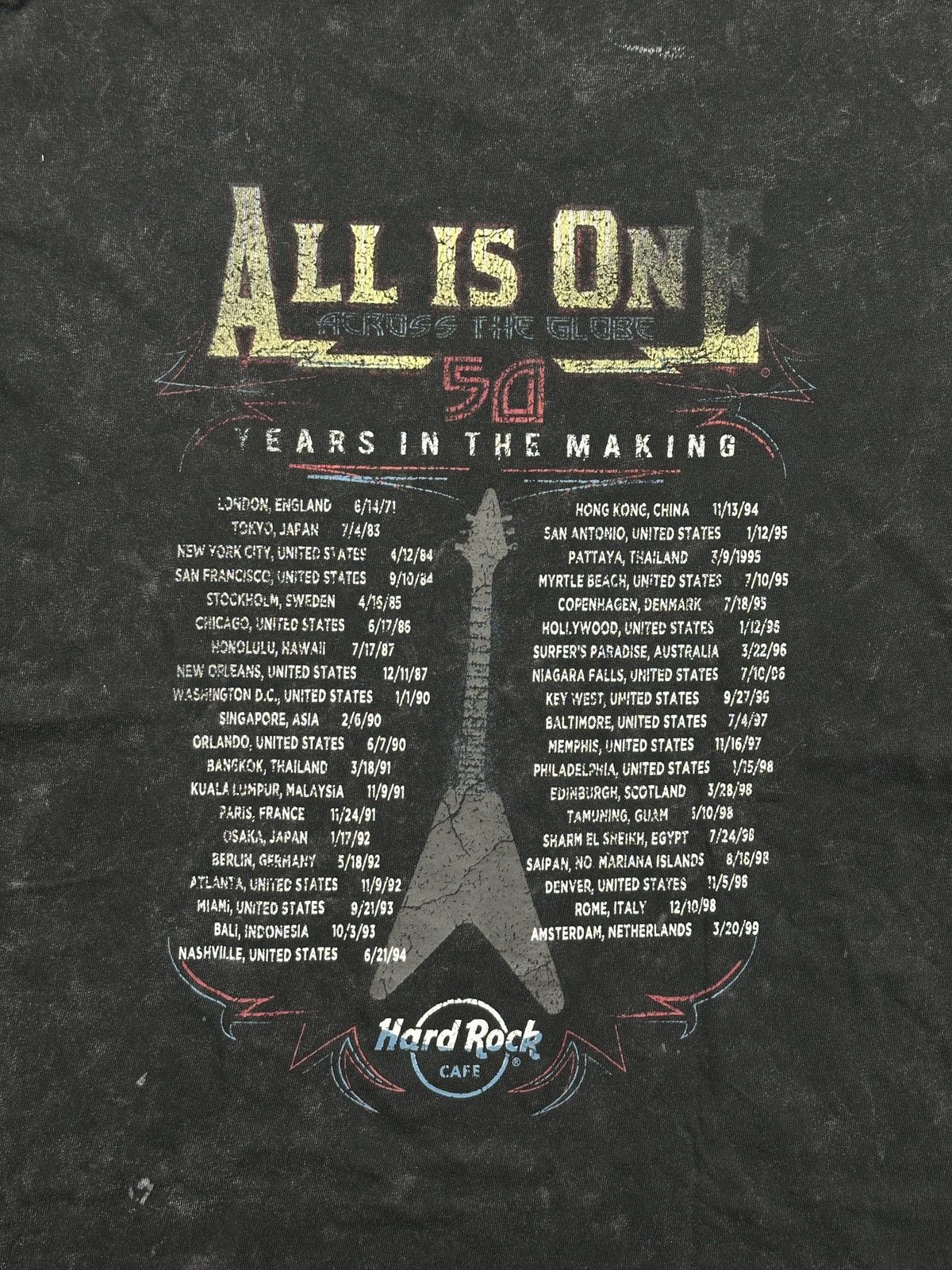 Hard Rock Cafe Vintage Hard Rock Cafe World Tour Hollywood Distressed Tee Size US L / EU 52-54 / 3 - 8 Thumbnail