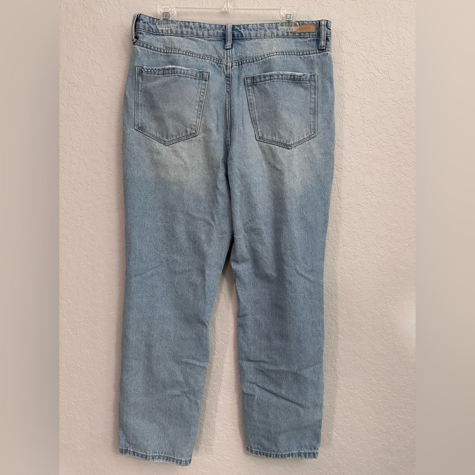 BLANKNYC BLANKNYC The Madison Crop Distressed Jeans Womens Size 30 Size 30" / US 8 / IT 44 - 4 Thumbnail