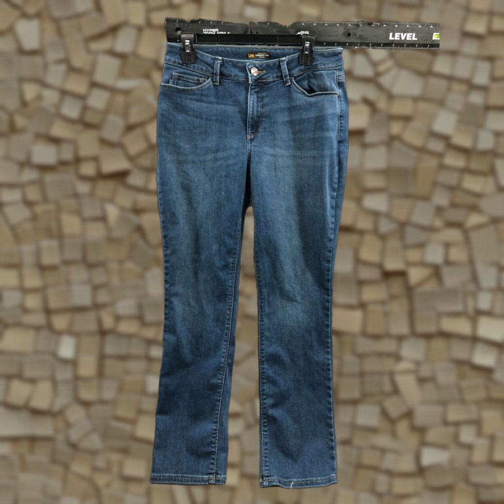Lee Lee Regular Straight Jeans Womens Medium Wash Blue 12 Regular 5-Pocket Denim Belt Loops Inseam 30 Size 34" / US 12 / IT 48 - 1 Thumbnail
