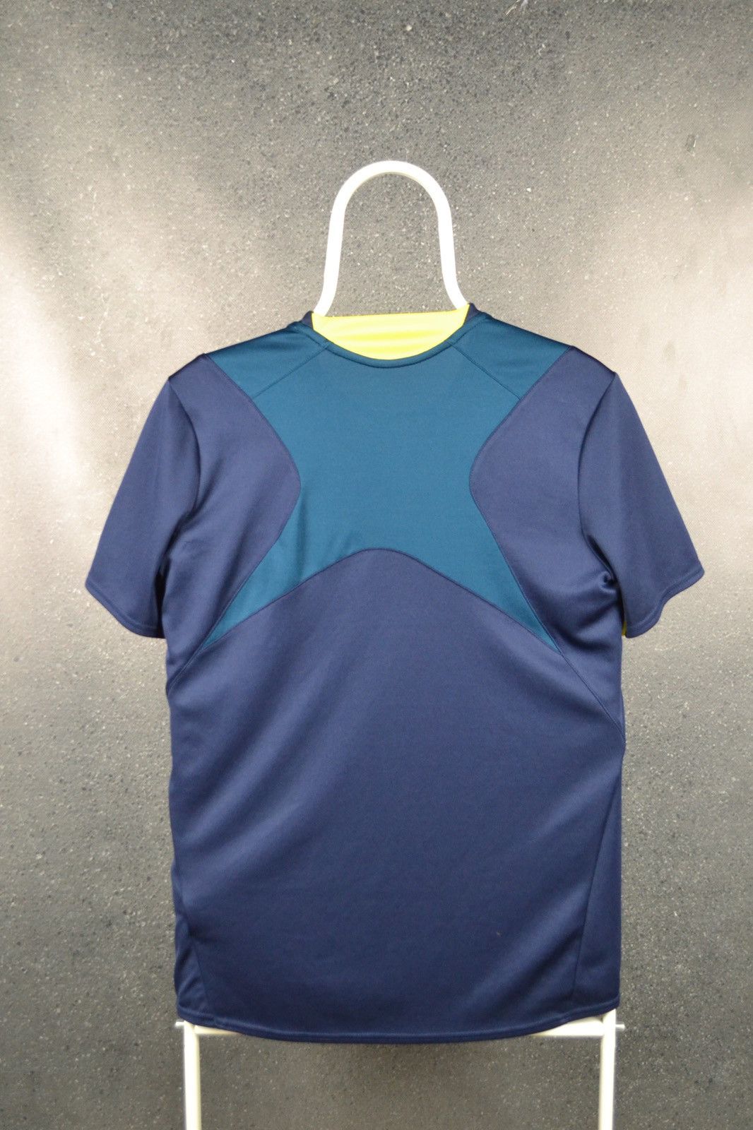 Umbro West Ham United Training Football Shirt Umbro Soccer Jersey Size US S / EU 44-46 / 1 - 2 Thumbnail