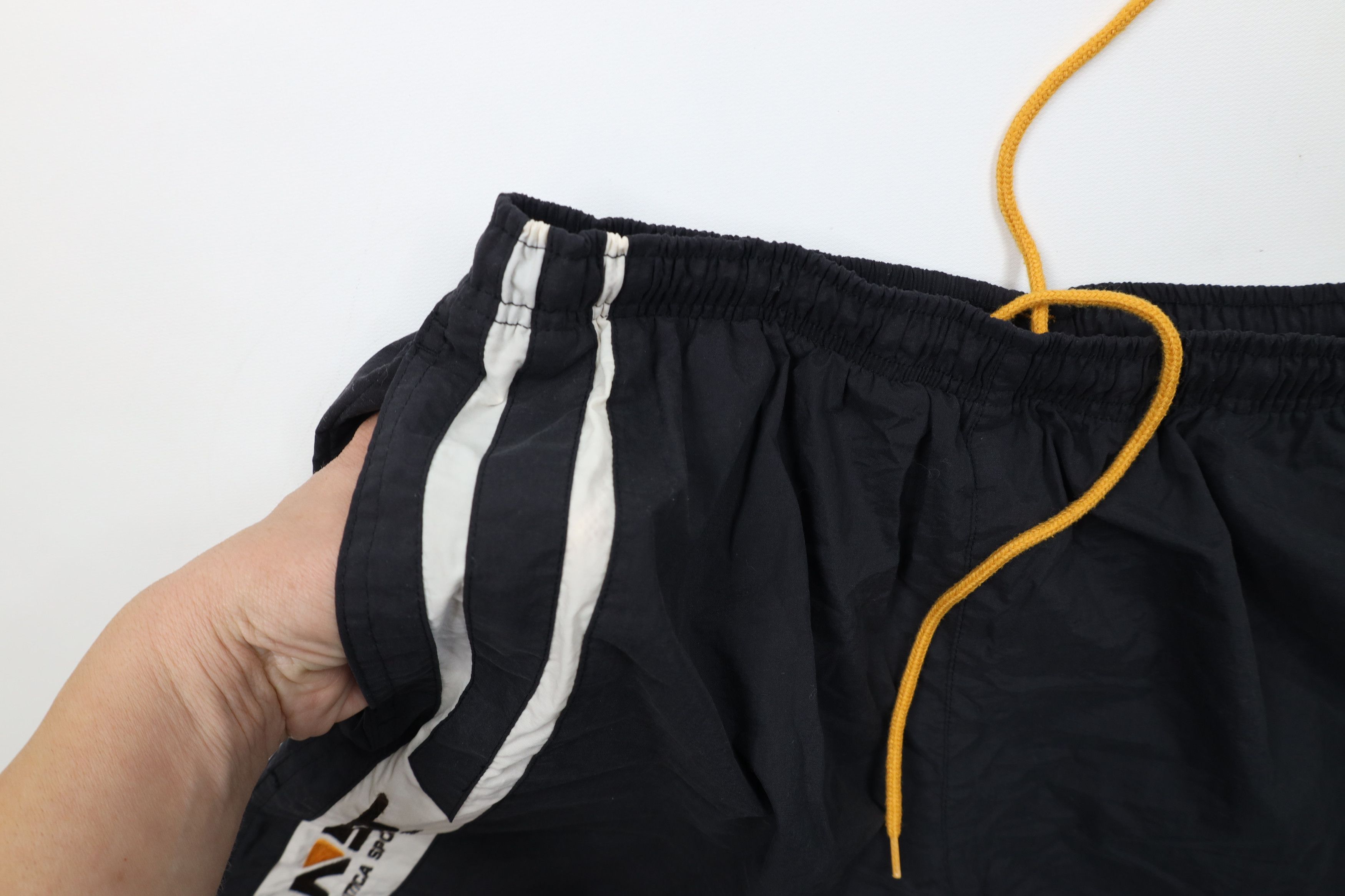 Nautica × Vintage Vintage 90s Nautica Sport Tech Spell Above Knee Shorts Black Size US 32 / EU 48 - 9 Thumbnail