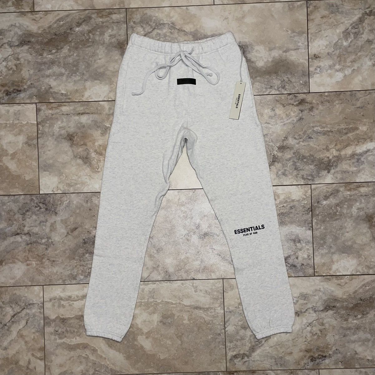 Fear of God Essentials Sweatpants Light Oatmeal Size XS