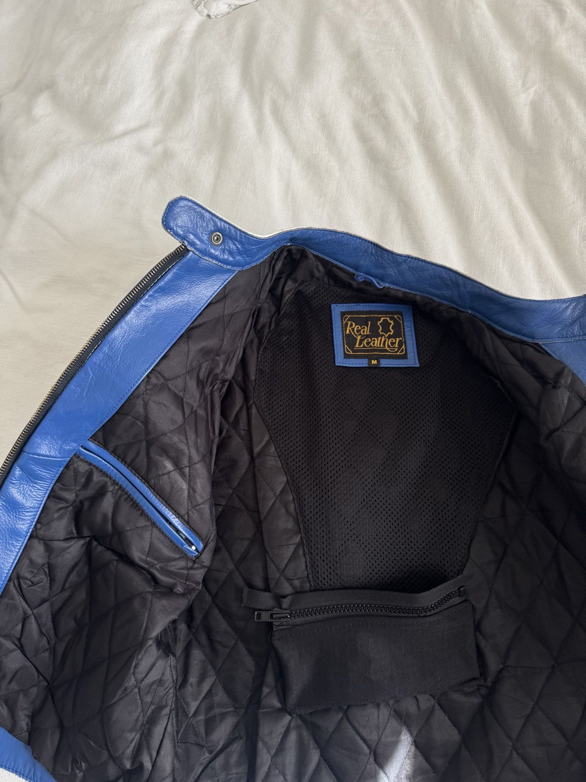 Vintage Blue Suzuki Leather Jacket – Real Leather Motorcycle Fit Size US M / EU 48-50 / 2 - 5 Thumbnail