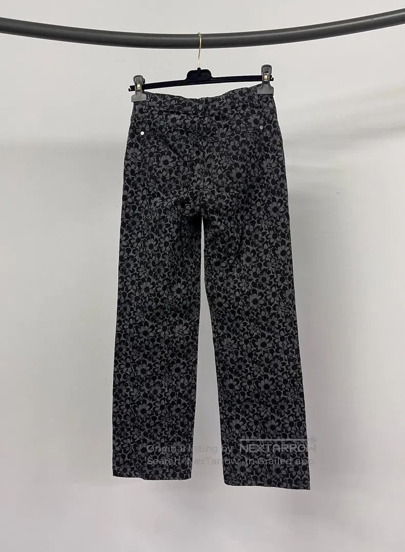 Chanel Chanel 24B black camelia jeans Size 42" / US 20 - 2 Thumbnail