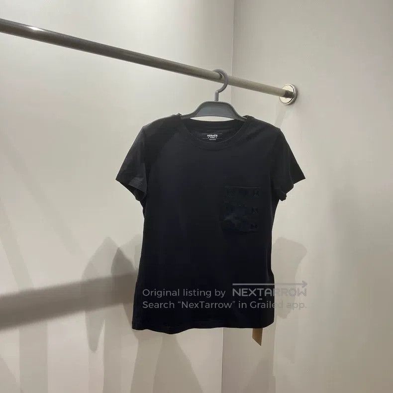 Hermes Hermes Chest Pocket Embroidered Casual Short Sleeve Size XS / US 0-2 / IT 36-38 - 1 Thumbnail