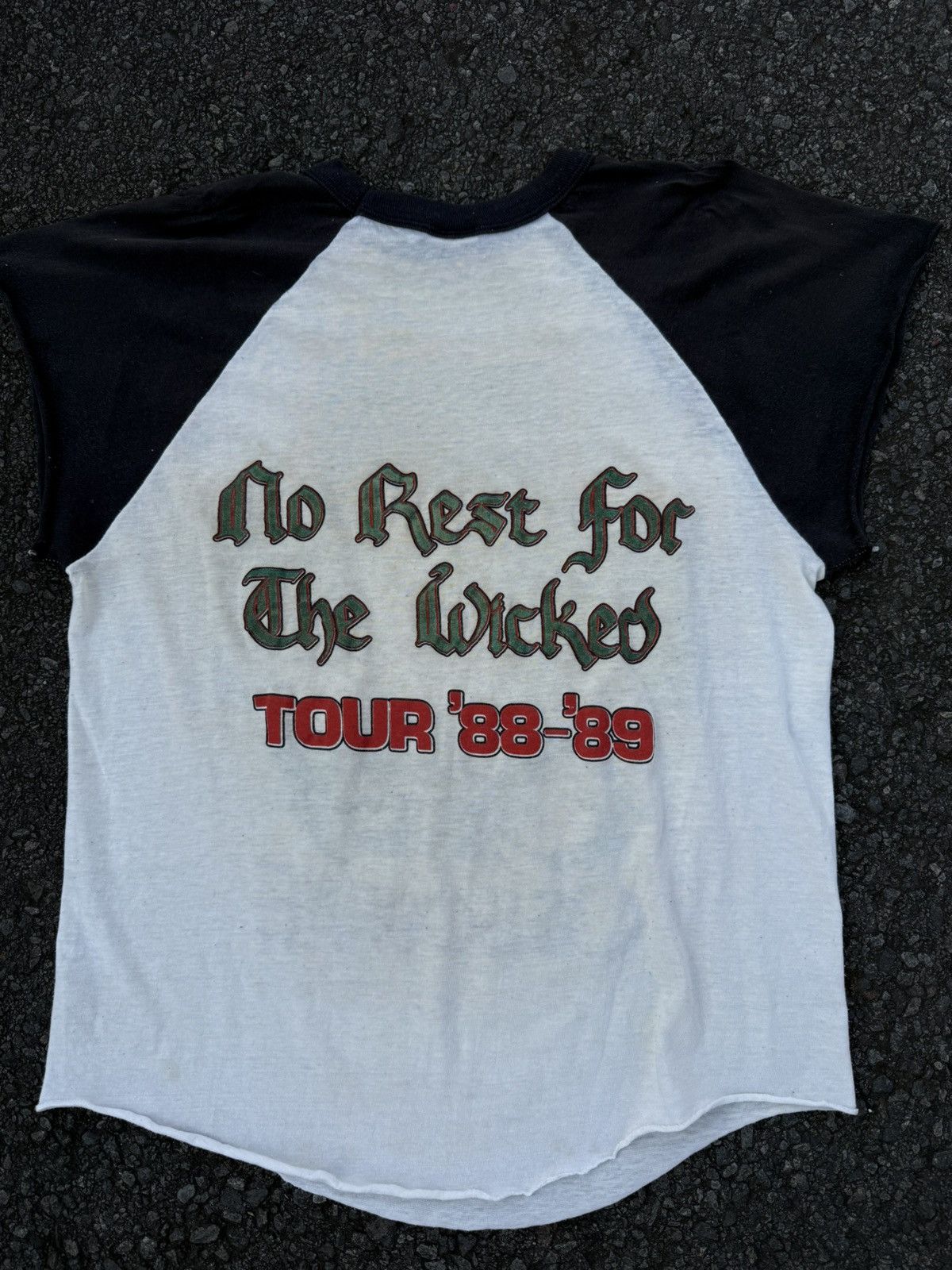 Ozzy Osbourne × Vintage 80’s RARE Ozzy Osbourne Concert tour t shirt 88’-89’ Size US L / EU 52-54 / 3 - 7 Thumbnail