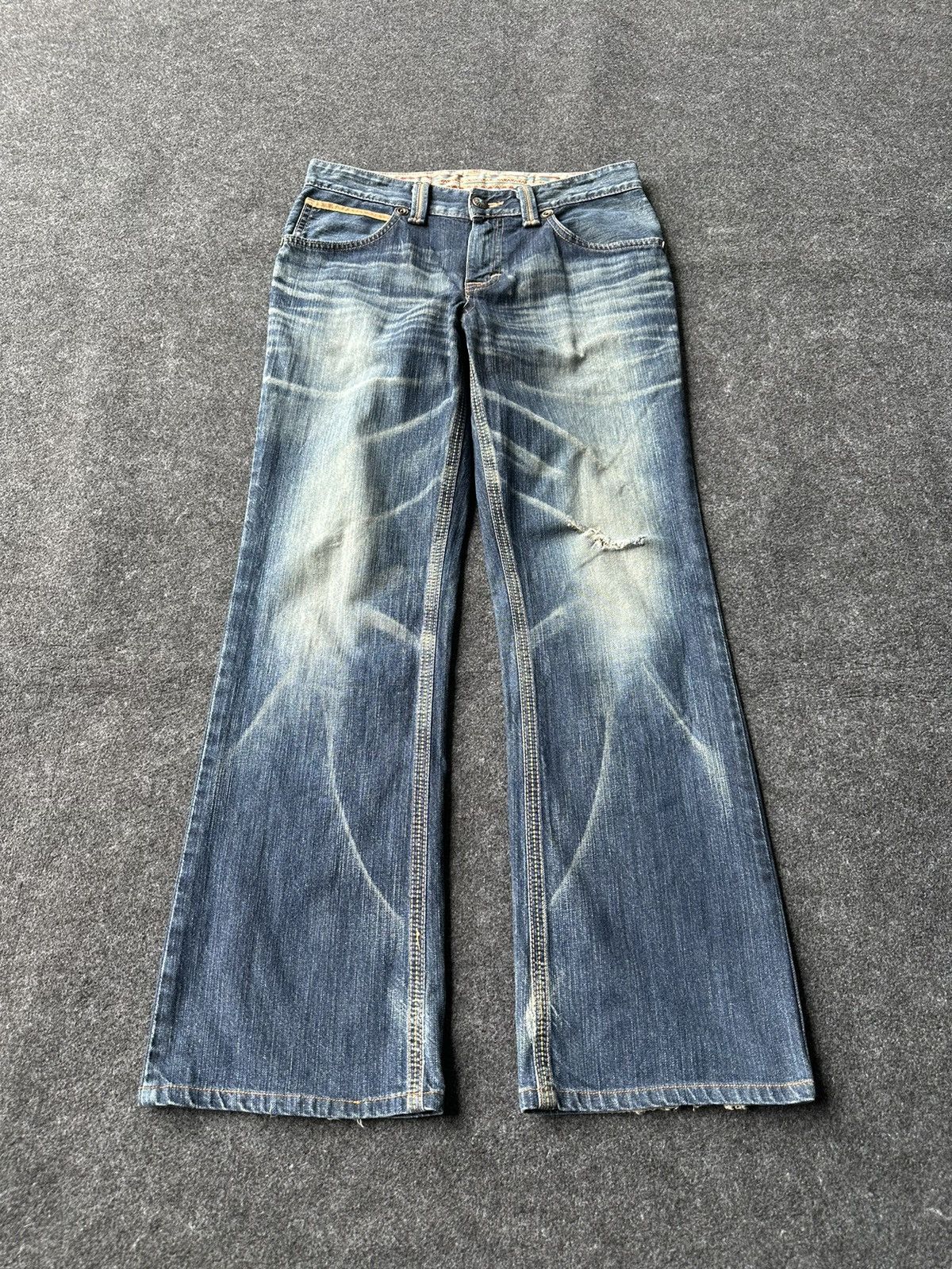 Edwin Vtg 90s Edwin Exclusive Distressed Denim 30x30 D222 Size US 30 / EU 46 - 1 Thumbnail