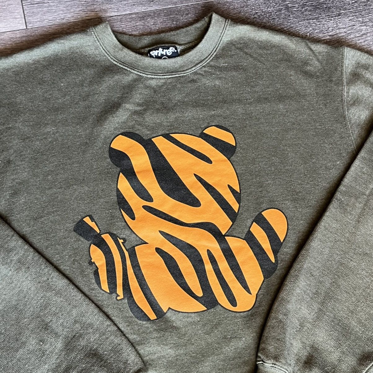 Entree Lifestyle Vintage 2000s Entree Lifestyle Bear Striped Logo Sweatshirt Size US L / EU 52-54 / 3 - 3 Thumbnail