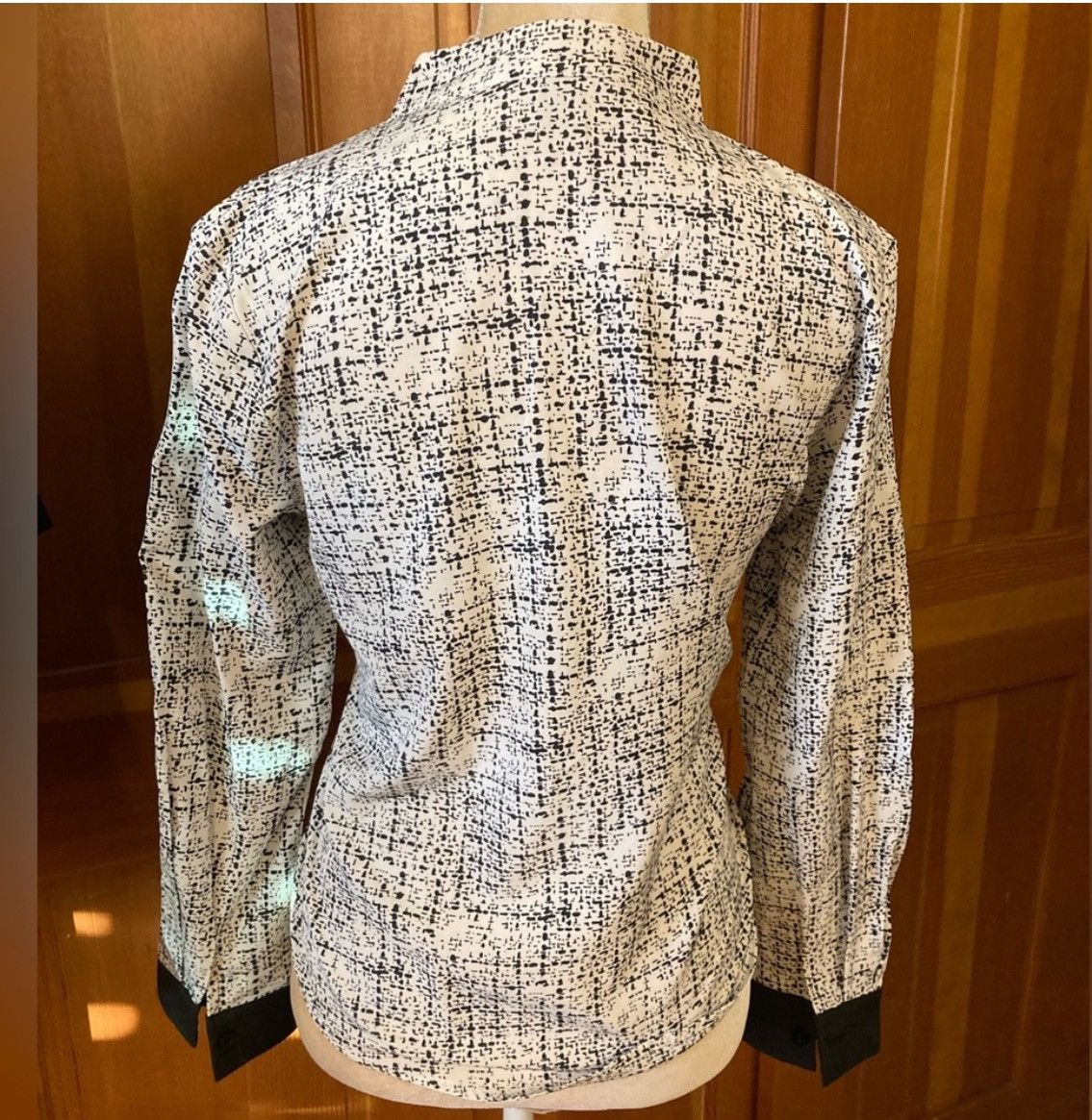 Designer × Other Nwt, Lavishly Paris Women’s Notched Blouse Size M / US 6-8 / IT 42-44 - 11 Thumbnail