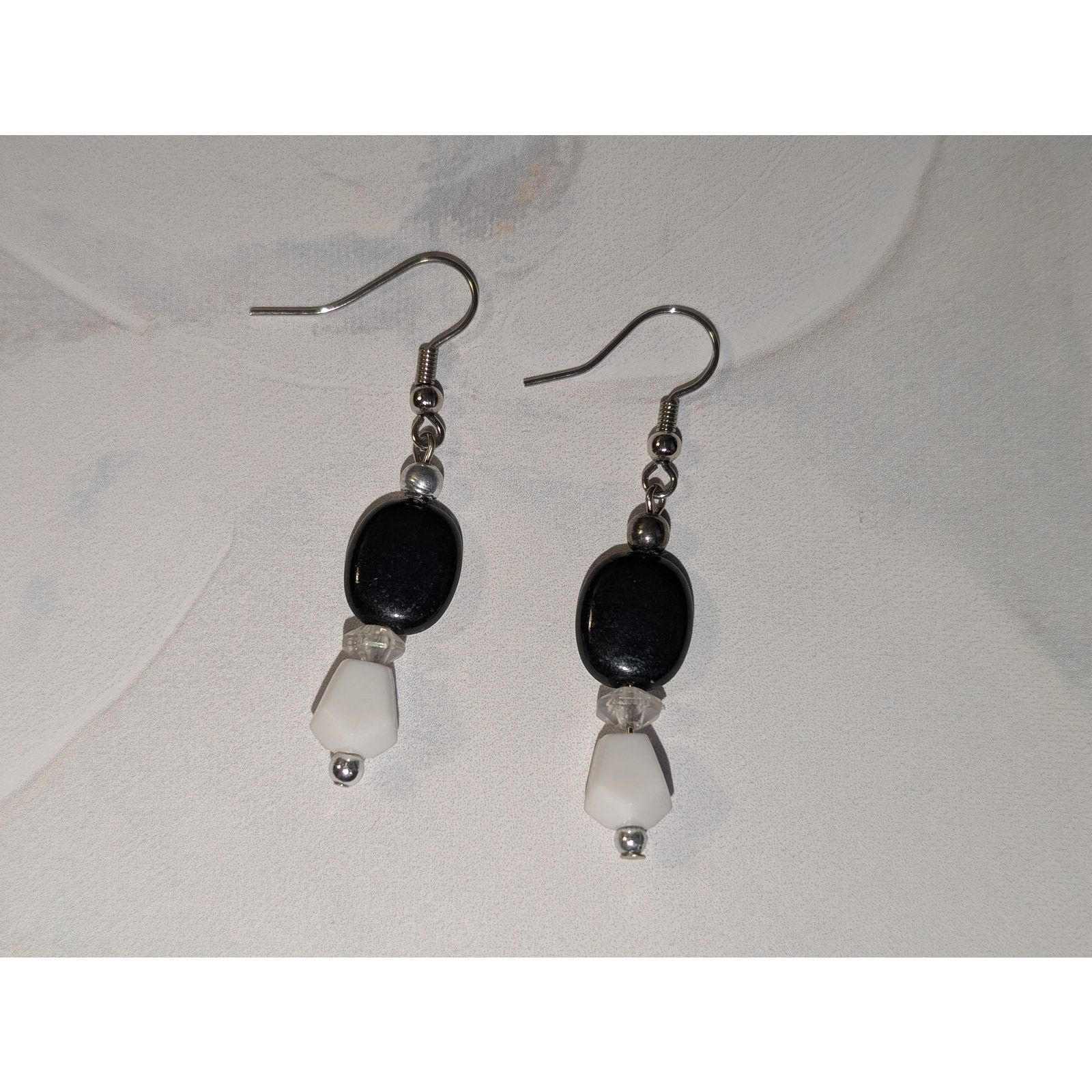 Vintage VTG 1980s Silver-Tone Black & White Beaded Dangle Earrings Size ONE SIZE - 2 Thumbnail