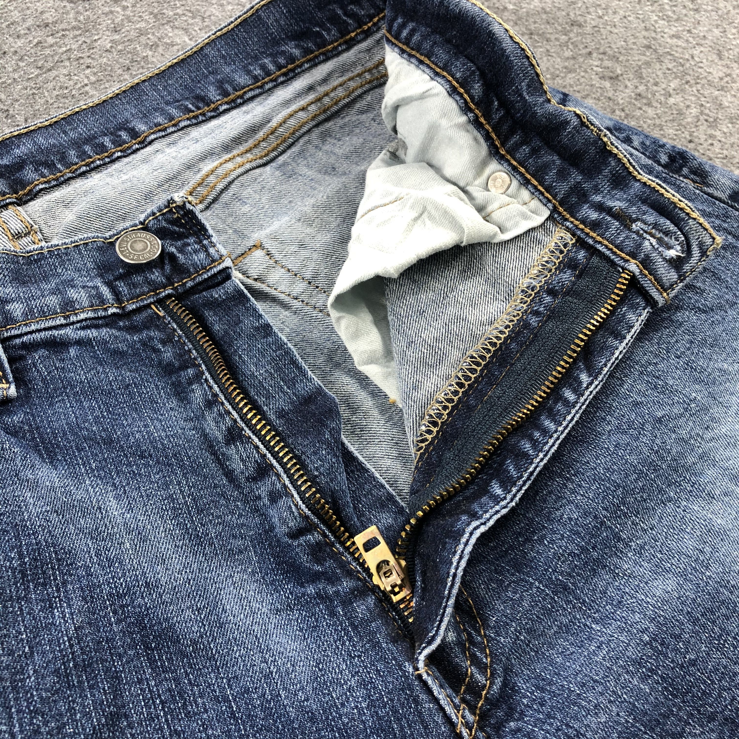 Levi's Vintage Levi's 505 Jeans Released Hem Faded Blue KJ433 Size US 33 - 8 Thumbnail
