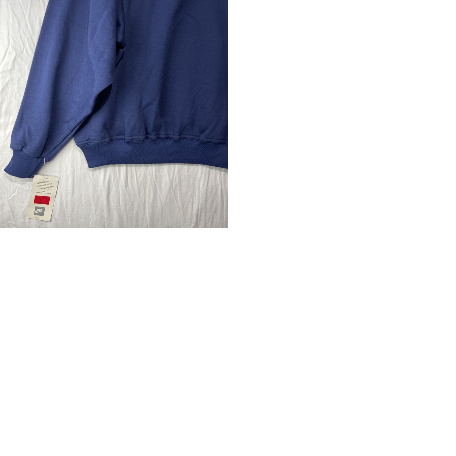 Nike VINTAGE Nike Sweatshirt Mens Large Navy Blue Long Sleeve Pullover 90s Shirt Size US L / EU 52-54 / 3 - 10 Thumbnail