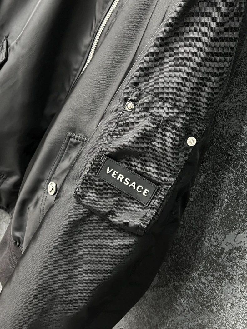 Versace Versace Baroque print on both sides of the jacket Size US S / EU 44-46 / 1 - 6 Thumbnail