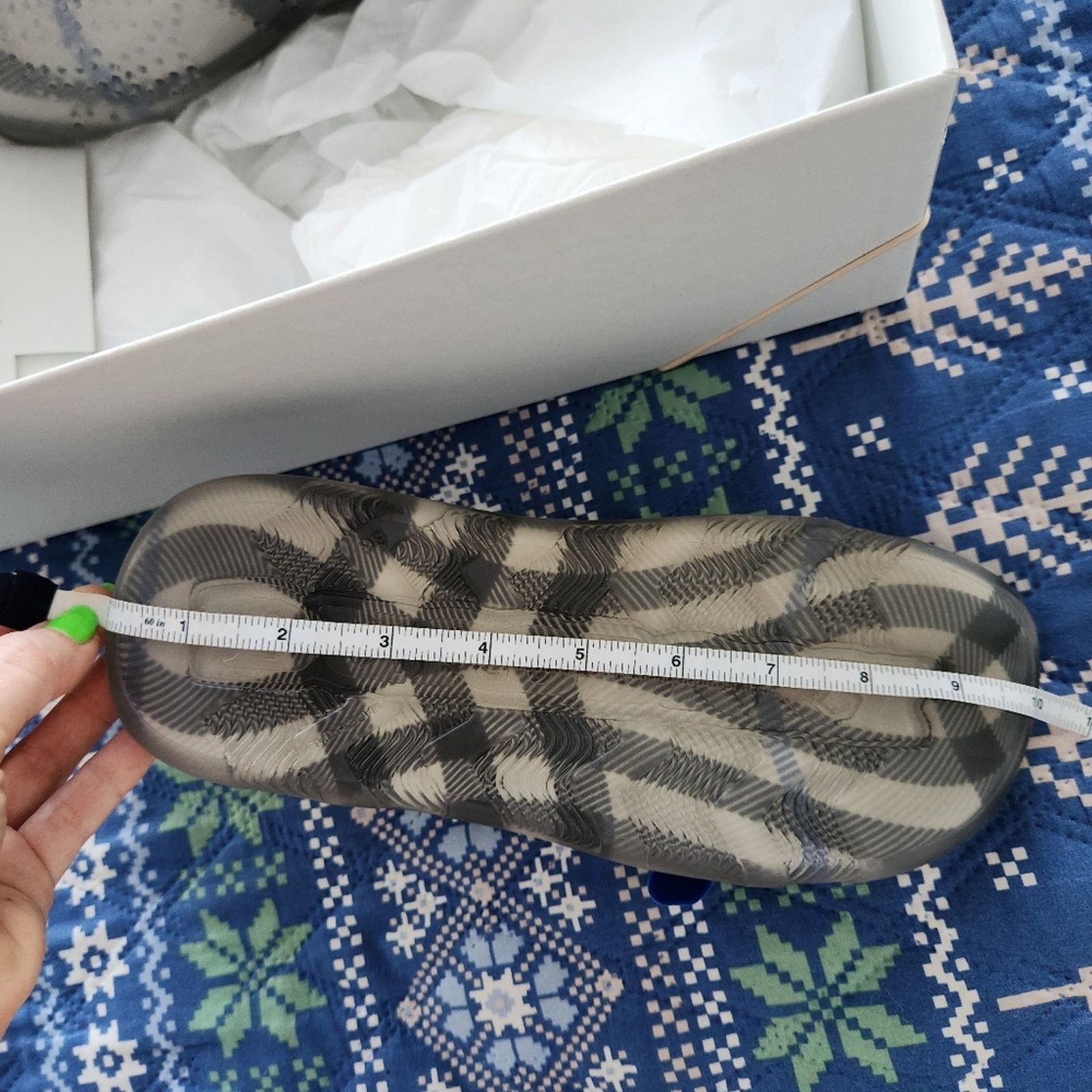 Burberry Authentic Burberry Stingray Check Slide Sandals 36 Unisex Size US 5 / IT 35 - 11 Thumbnail