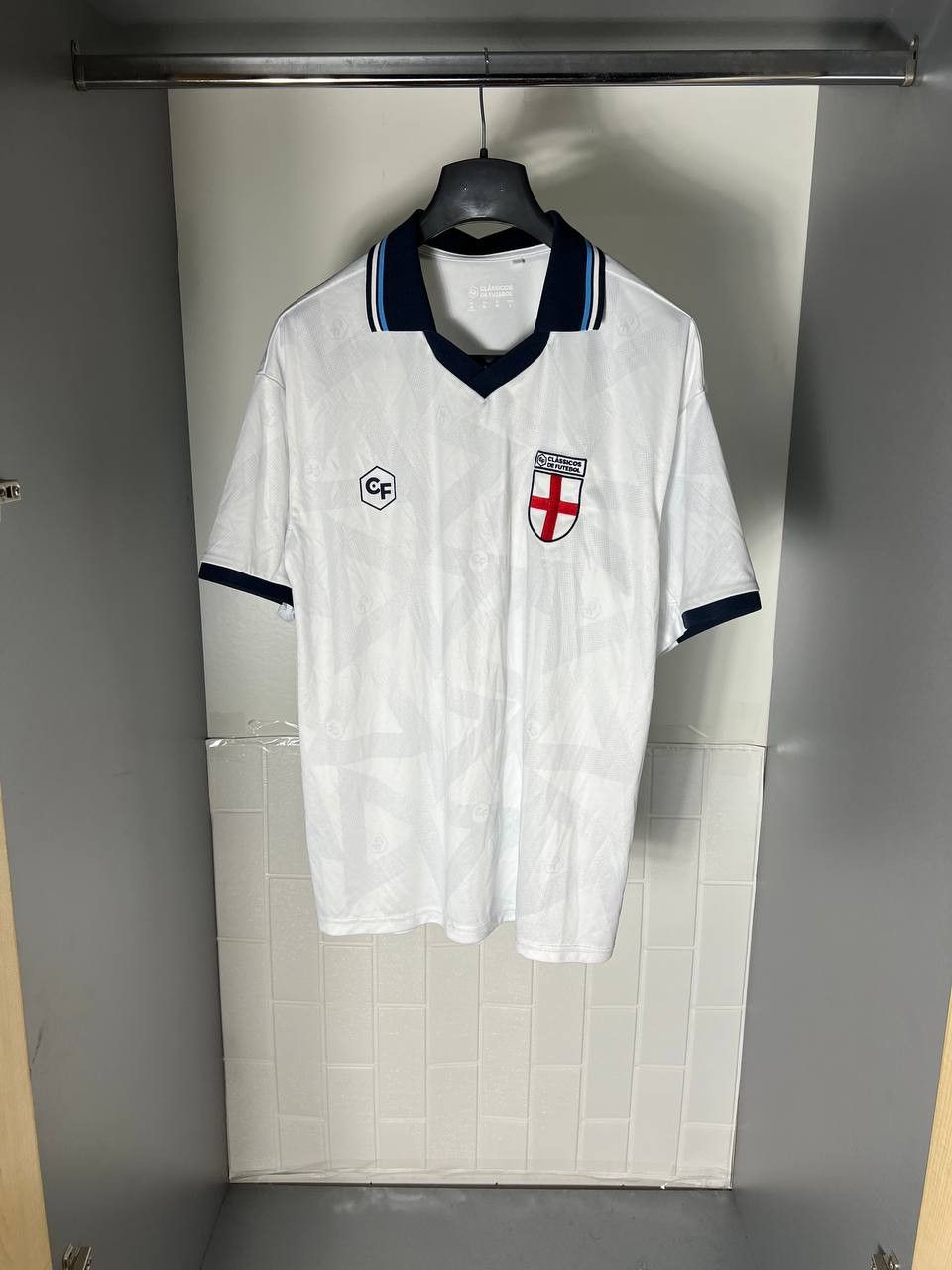 Vintage VINTAGE CLASSICOS DE FUTEBOL ENGLAND RUGBY SOCCER JERSEY Y2K Size US M / EU 48-50 / 2 - 1 Thumbnail