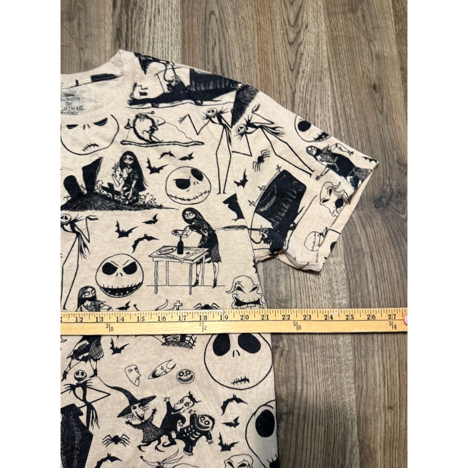 Vintage VINTAGE The Nightmare Before Christmas shirt Mens Large Black The Burton's Size US L / EU 52-54 / 3 - 7 Thumbnail