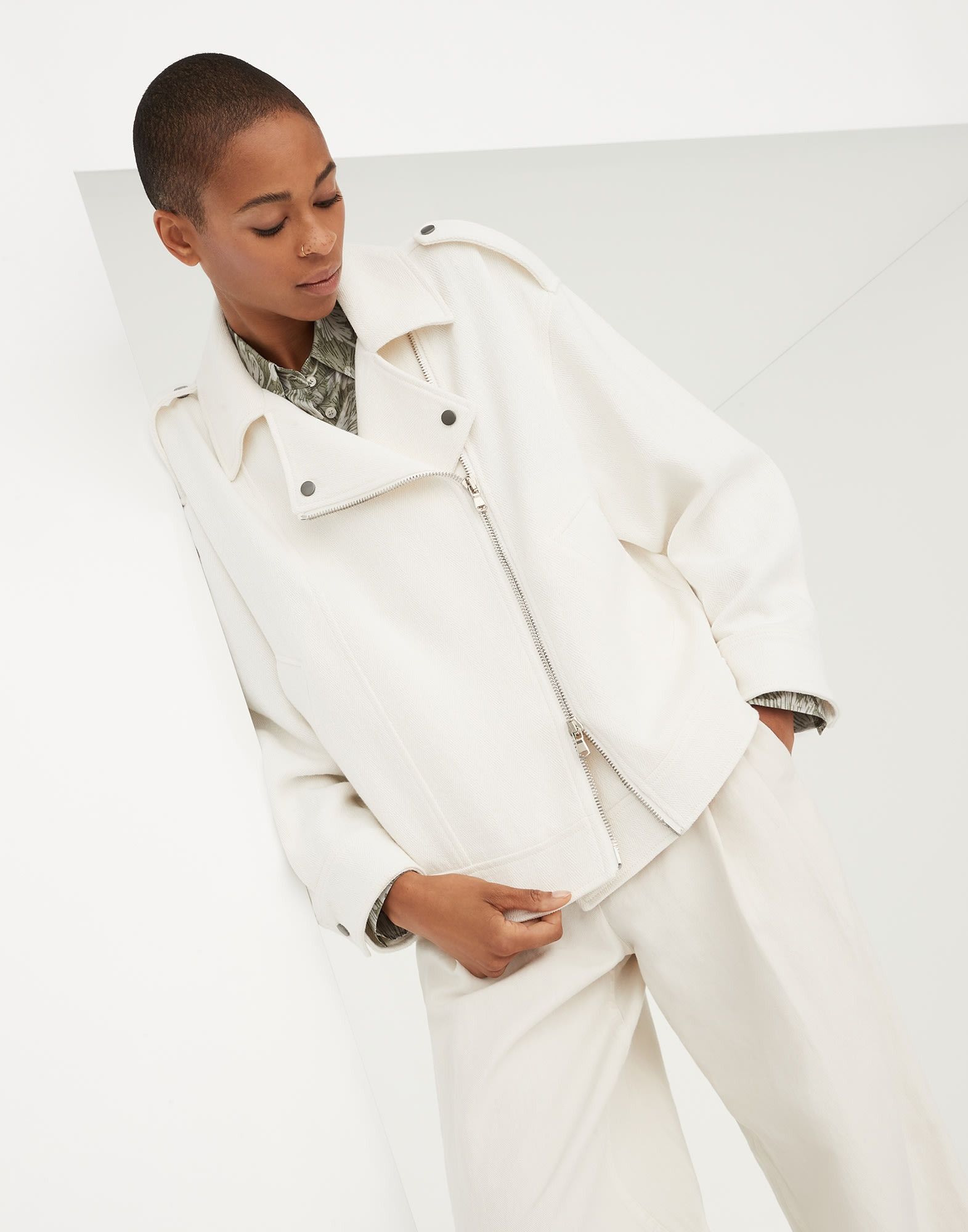 Brunello Cucinelli o1la1rc1a0425 Jacket in White Size XL / US 12-14 / IT 48-50 - 2 Thumbnail