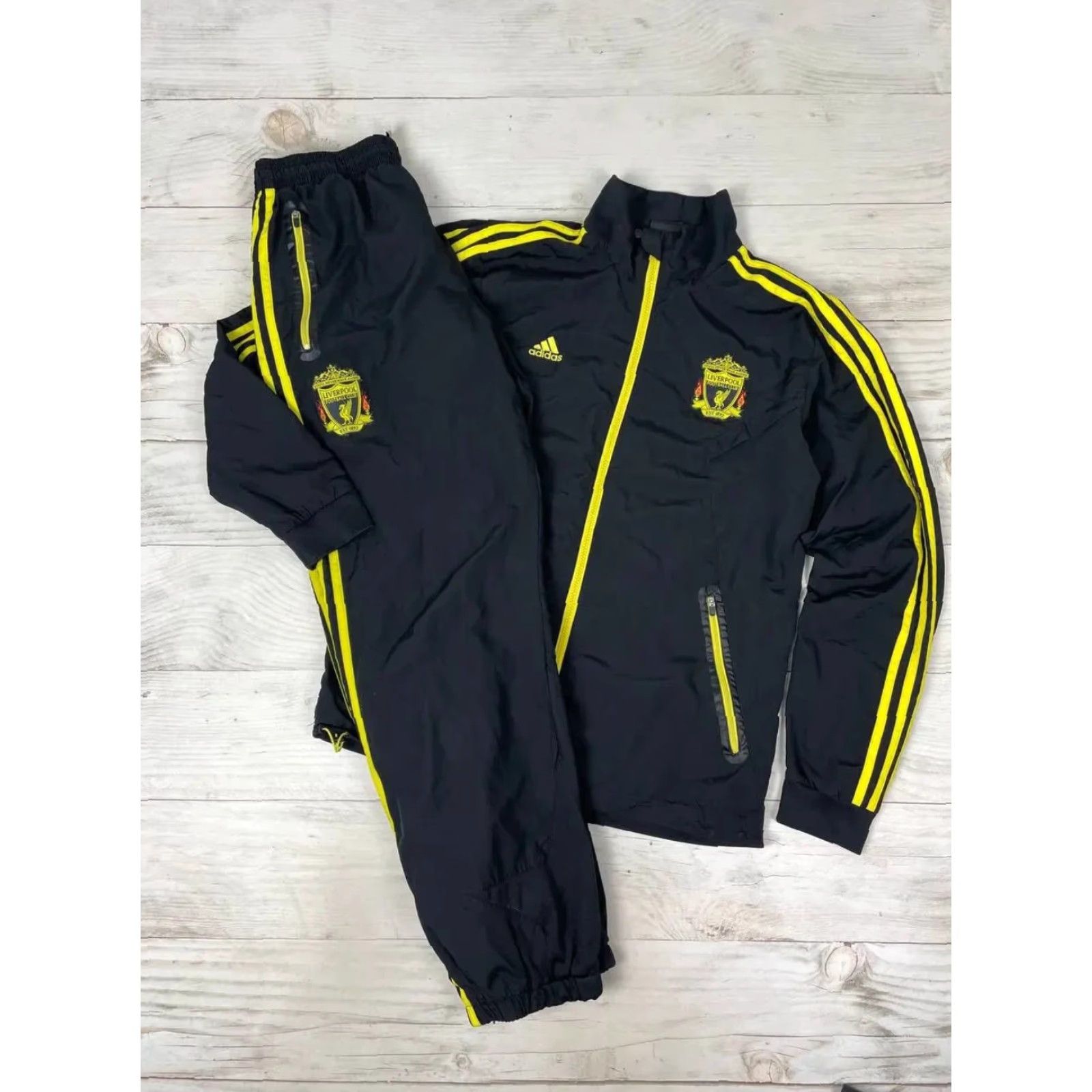 Adidas VINTAGE adidas Liverpool Tracksuit Jacket Pants Men Size M Black Size 40R - 2 Thumbnail