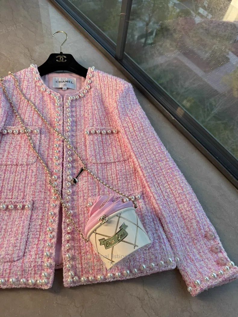 Chanel 25p pink pearls jacket