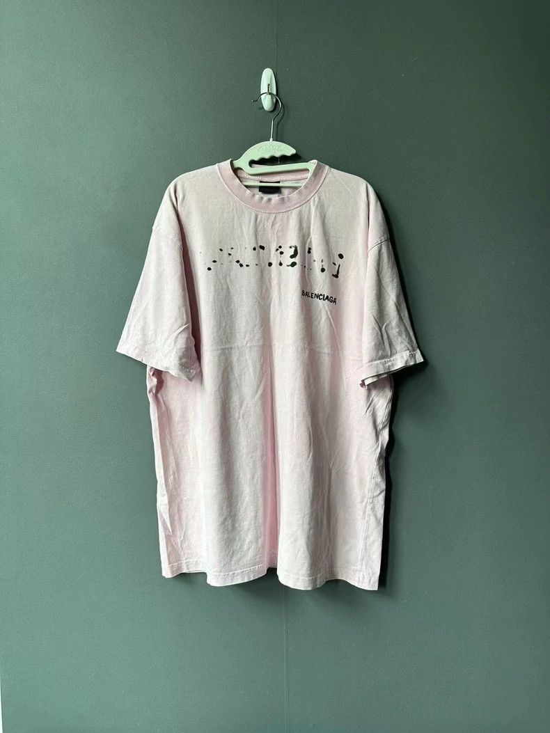 Balenciaga Balenciaga Pink Graffiti Short Sleeve 2503-Nextarrow Size US M / EU 48-50 / 2 - 1 Thumbnail