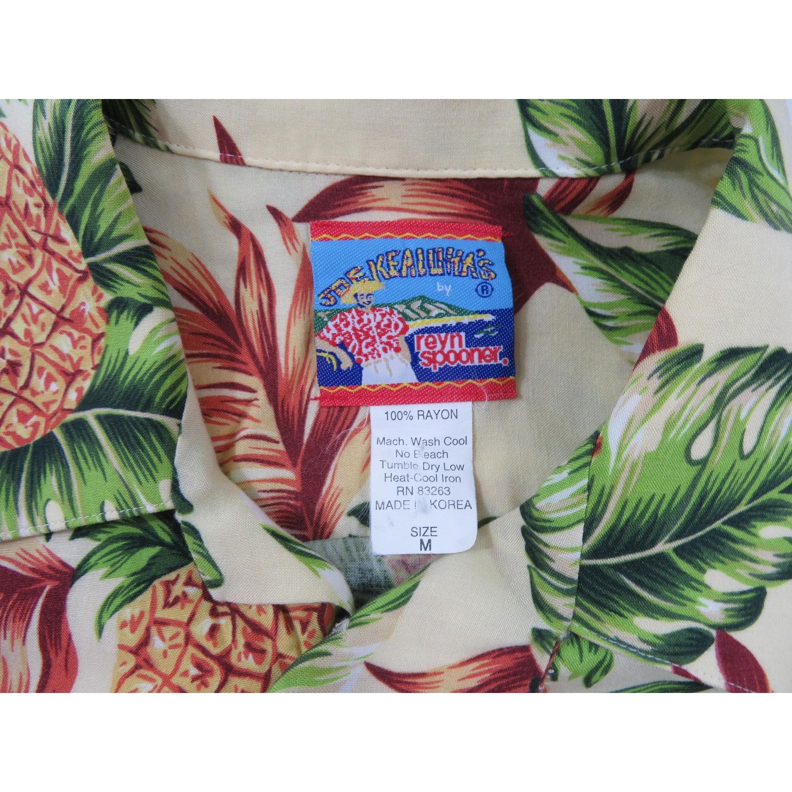 Reyn Spooner Reyn Spooner Joe Kealuha's Shirt Hawaiian Pineapple Rayon M Size US M / EU 48-50 / 2 - 3 Thumbnail
