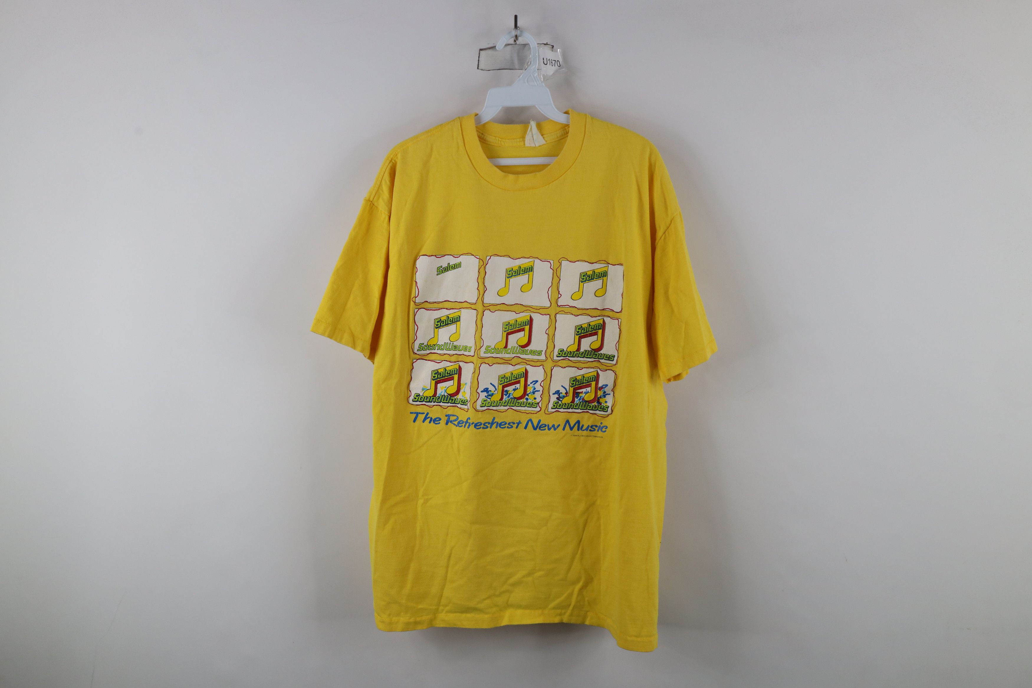 Vintage Vintage 90s Salem Cigarettes Out SoundWaves T-Shirt USA Size US XL / EU 56 / 4 - 1 Thumbnail